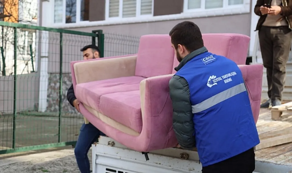 Canik'te İhtiyaç Sahibi Vatandaşlara Destek