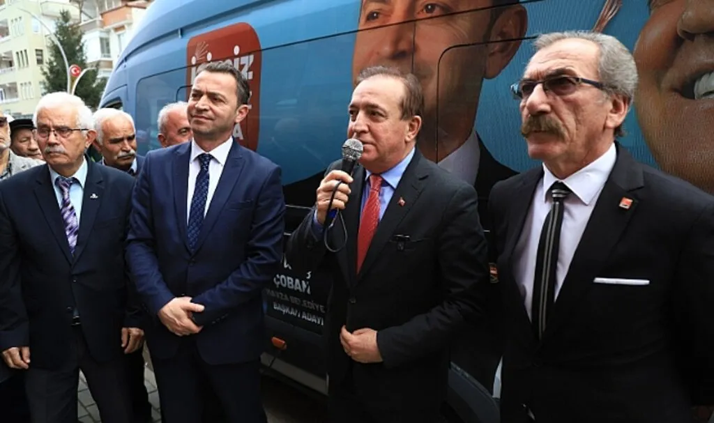 Cevat Öncü: Sahada Yoklar, Ankette Kazanıyorlar!