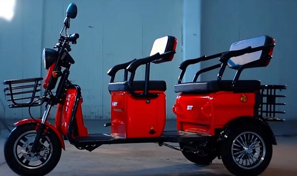 İlkadım'da Elektrikli Mopedler Yaşlıların Emrinde