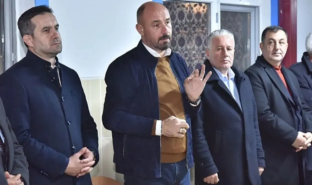 Tekkeköy'de Emekliye 1500 TL Destek Sözü