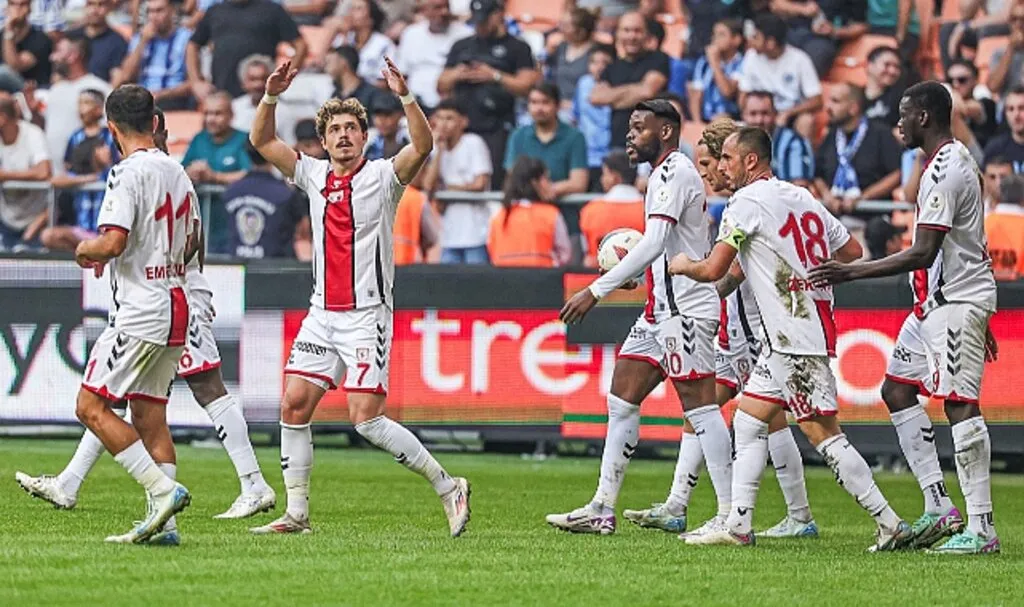 Samsunspor'dan Tarihi Başlangıç