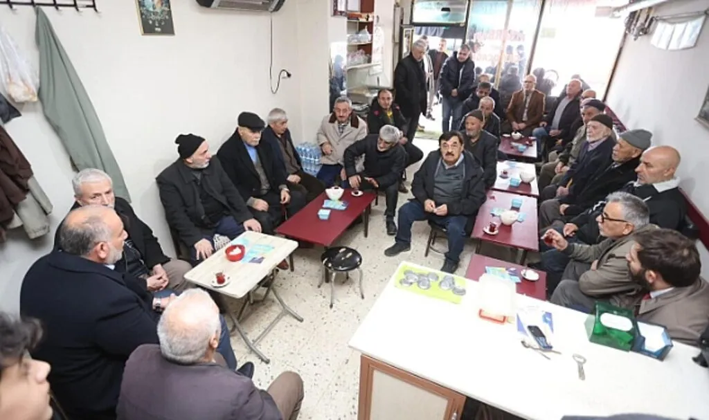 Canik'te Soğuksu'da Yaşlı Binalar Yıkılıyor