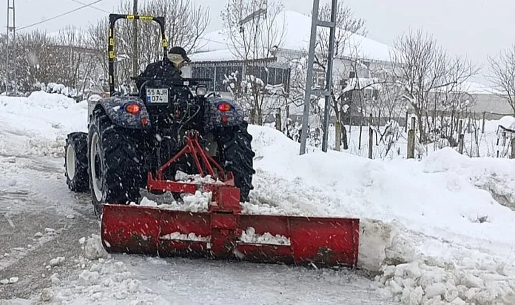 Terme'de Yakıt Belediyeden Araç Muhtardan