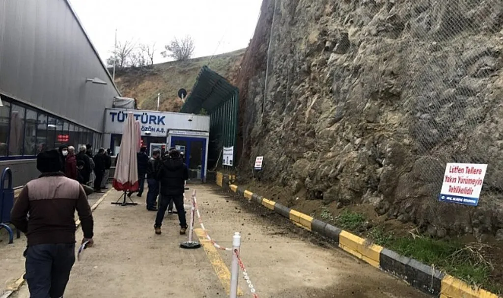 TÜVTÜRK?ün Yeri Sosyal Medyada Gündem Oldu