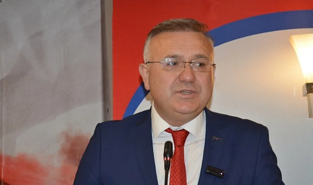 Eğitim-İş'ten Gençlik Raporu