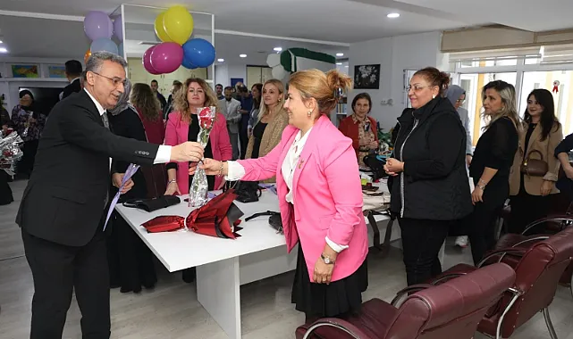 Gelecek Nesillerin Mimarları Öğretmenlerdir