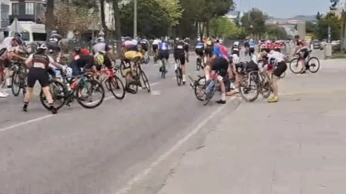 Uluslararası Samsun Gran Fondo Yarışında korkutan kaza: 2 yaralı